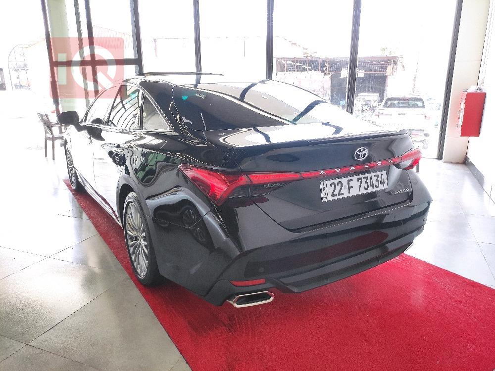 Toyota Avalon